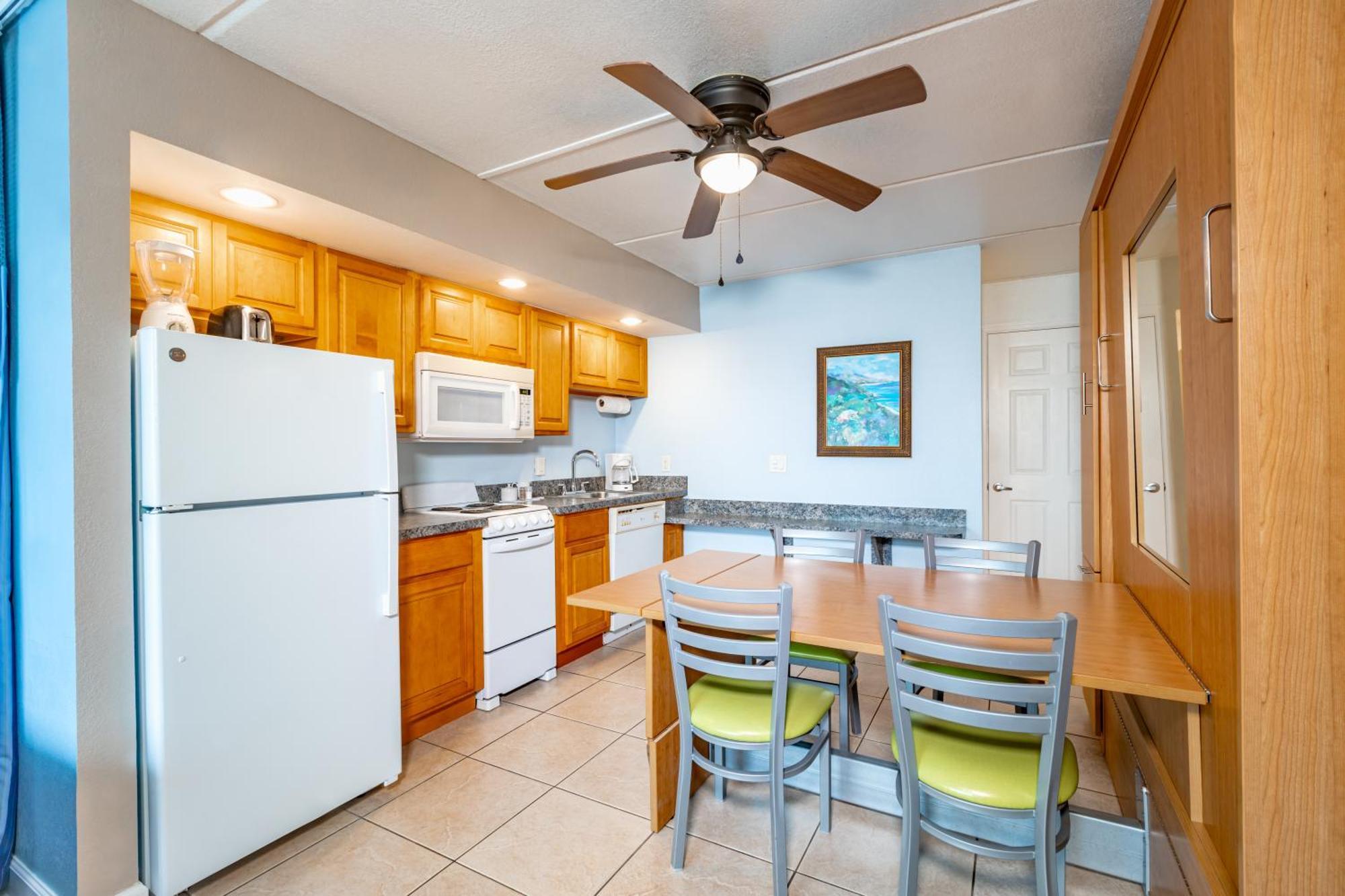 Fantasy Island Resort, Daytona Beach Shores Номер фото
